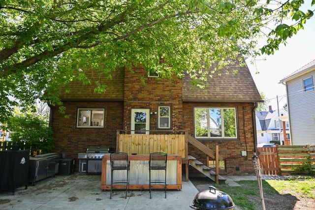 2040 Saint Clair STREET, Racine, WI 53402