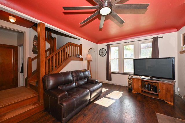 2040 Saint Clair STREET, Racine, WI 53402