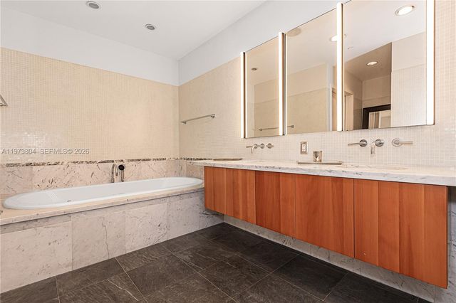 6101 Aqua Ave 702, Miami Beach, FL 33141