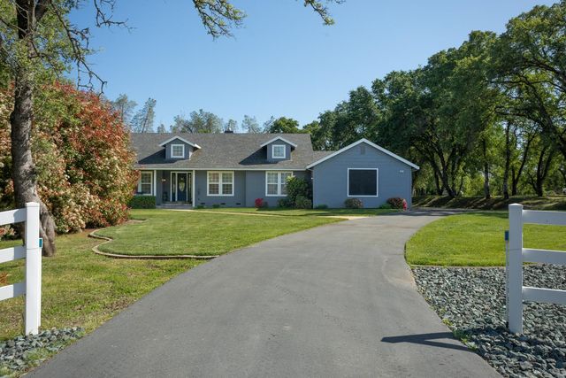 6245 Sandstone Ln, Browns Valley, CA 95918