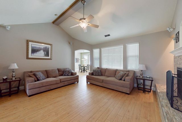 6245 Sandstone Ln, Browns Valley, CA 95918