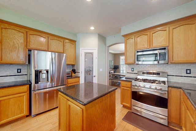 6245 Sandstone Ln, Browns Valley, CA 95918