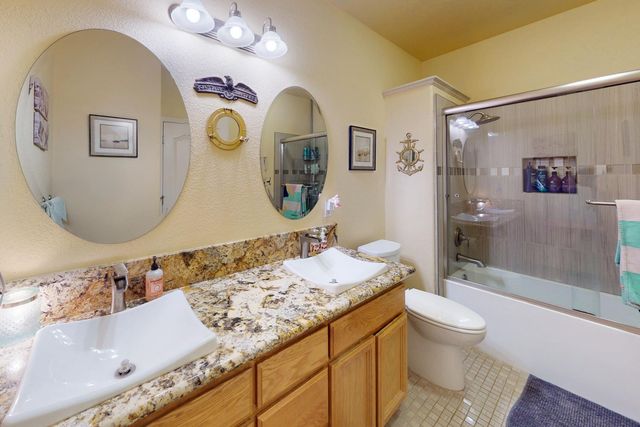 6245 Sandstone Ln, Browns Valley, CA 95918