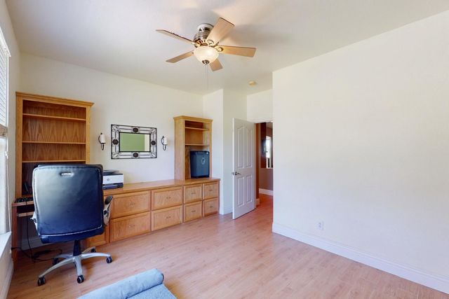 6245 Sandstone Ln, Browns Valley, CA 95918