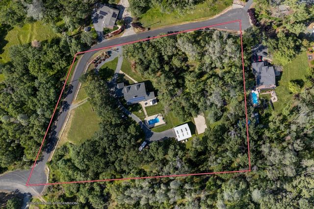 6245 Sandstone Ln, Browns Valley, CA 95918