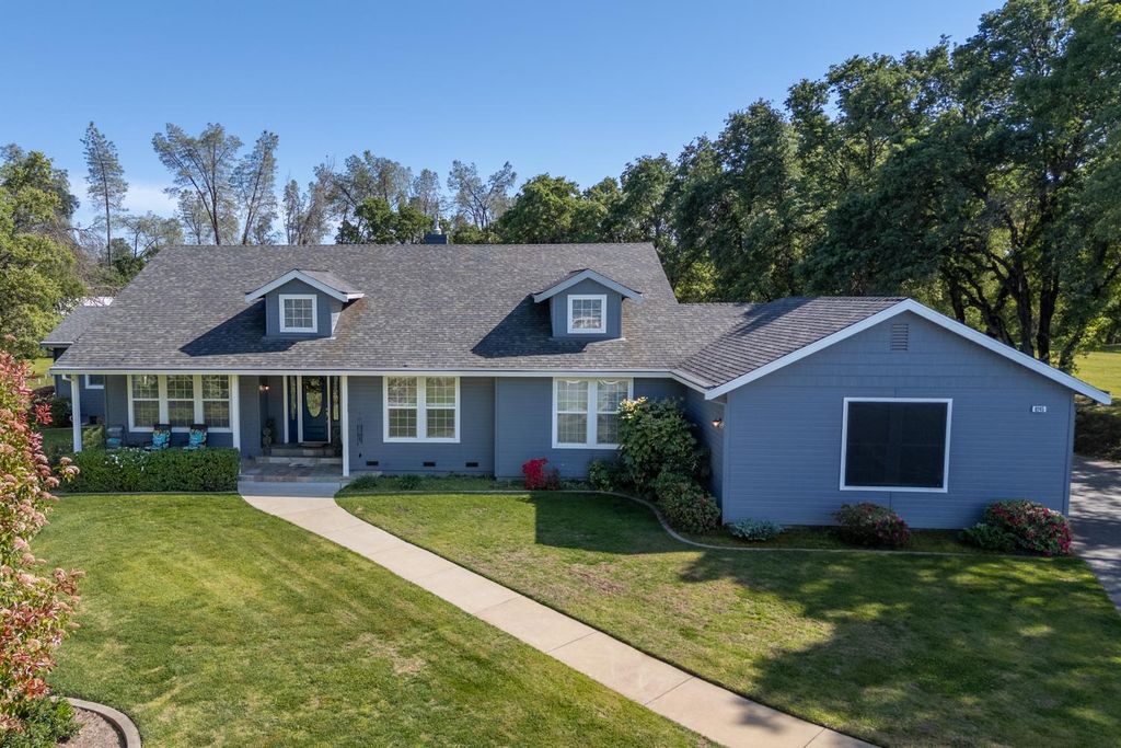 6245 Sandstone Ln, Browns Valley, CA 95918