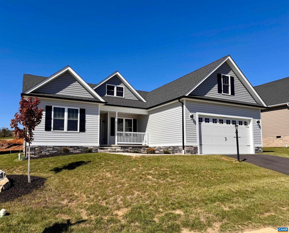 201 SPRING RUN LN, Waynesboro, VA 22980