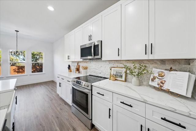 4609 Eagle Nest Court, Granbury, TX 76048