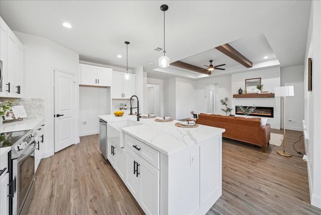 4609 Eagle Nest Court, Granbury, TX 76048