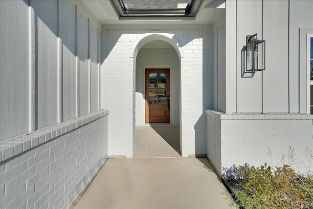 4609 Eagle Nest Court, Granbury, TX 76048