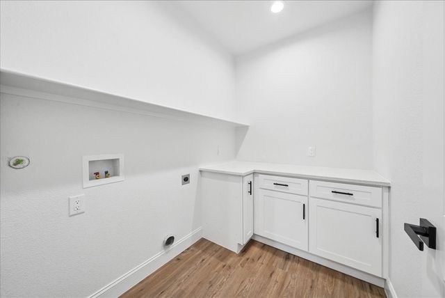 4609 Eagle Nest Court, Granbury, TX 76048