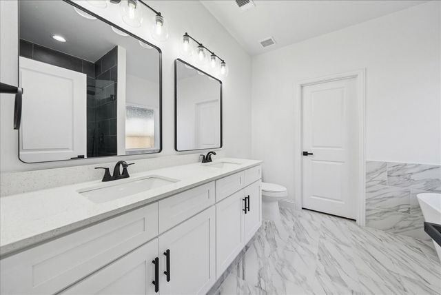 4609 Eagle Nest Court, Granbury, TX 76048