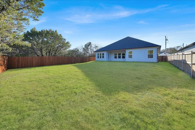 4609 Eagle Nest Court, Granbury, TX 76048