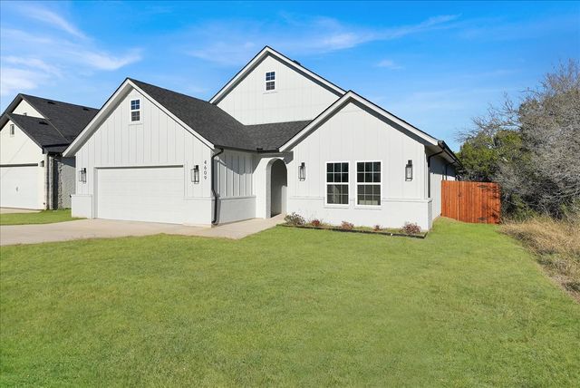 4609 Eagle Nest Court, Granbury, TX 76048