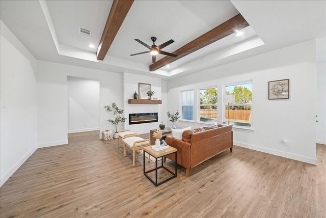 4609 Eagle Nest Court, Granbury, TX 76048