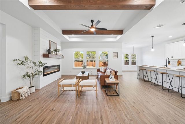 4609 Eagle Nest Court, Granbury, TX 76048