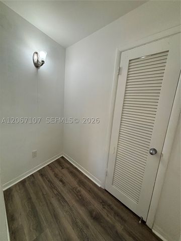 7470 Miami Lakes Dr B208, Miami Lakes, FL 33014