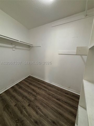 7470 Miami Lakes Dr B208, Miami Lakes, FL 33014