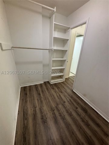 7470 Miami Lakes Dr B208, Miami Lakes, FL 33014