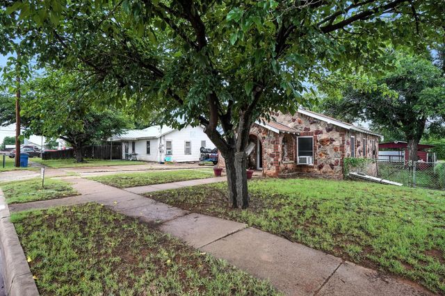 907 Bowie Street, Sweetwater, TX 79556