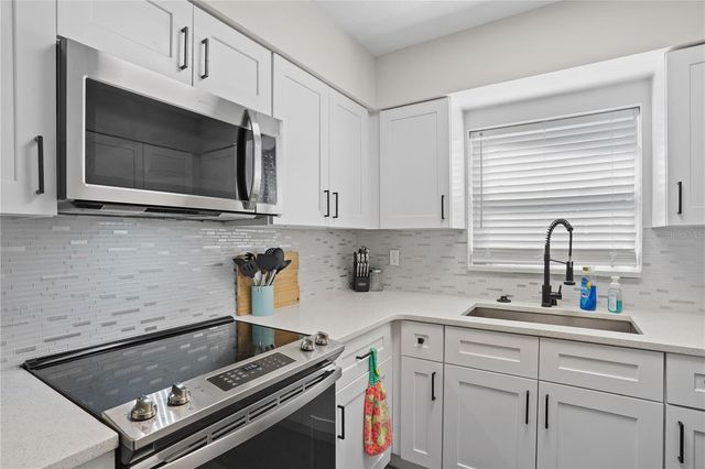 1030 ALICE DRIVE, Daytona Beach, FL 32117