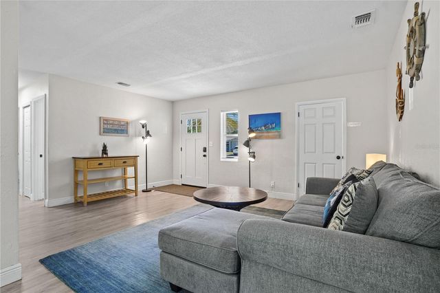 1030 ALICE DRIVE, Daytona Beach, FL 32117