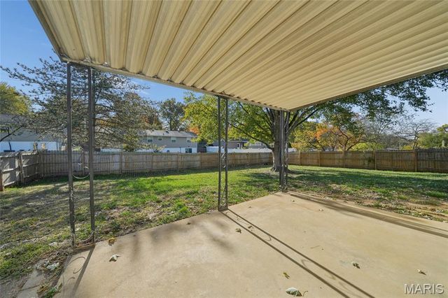 4136 Bridgehampton Drive, St Charles, MO 63304