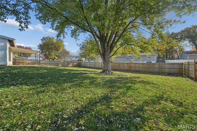 4136 Bridgehampton Drive, St Charles, MO 63304