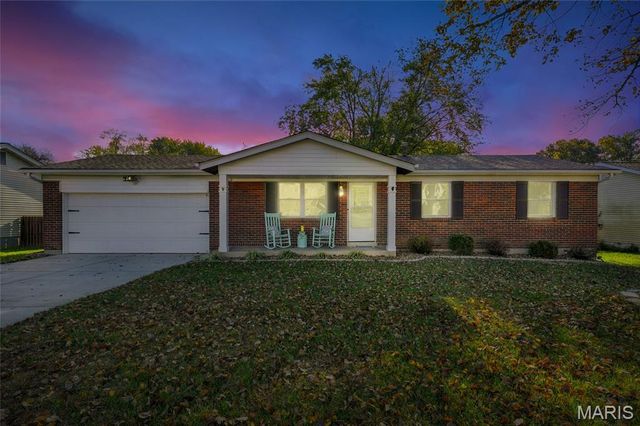 4136 Bridgehampton Drive, St Charles, MO 63304