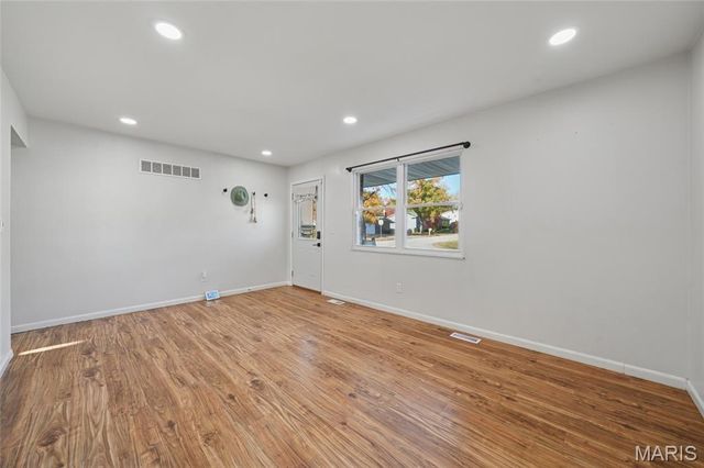 4136 Bridgehampton Drive, St Charles, MO 63304