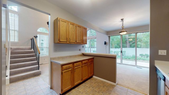 1237 Cranbrook Drive, Schaumburg, IL 60193