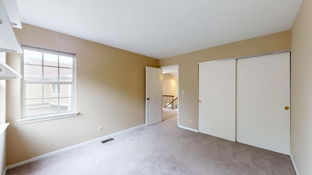 1237 Cranbrook Drive, Schaumburg, IL 60193