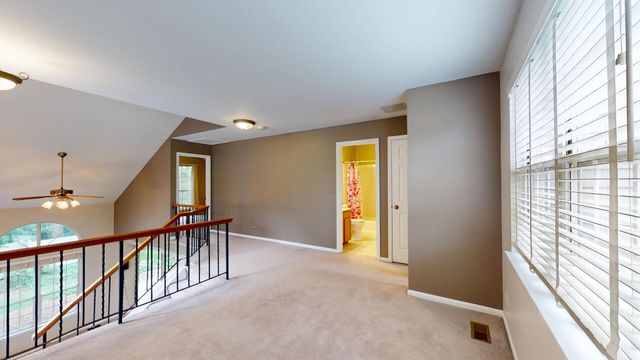 1237 Cranbrook Drive, Schaumburg, IL 60193