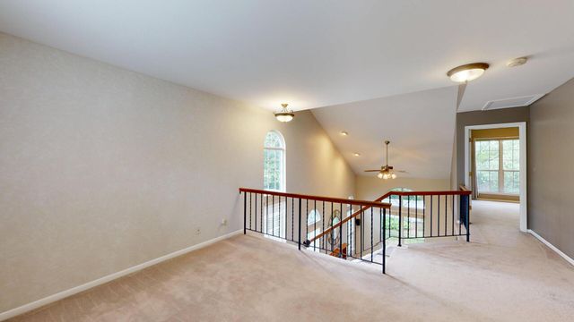 1237 Cranbrook Drive, Schaumburg, IL 60193