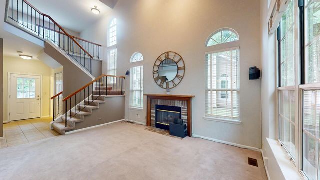 1237 Cranbrook Drive, Schaumburg, IL 60193