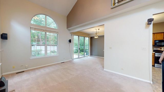 1237 Cranbrook Drive, Schaumburg, IL 60193