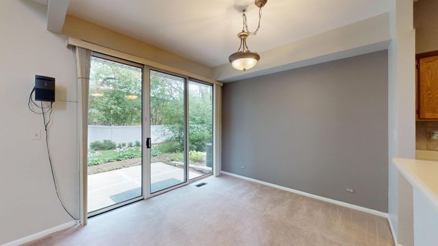 1237 Cranbrook Drive, Schaumburg, IL 60193