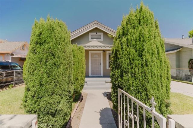 3650 7th Avenue, Los Angeles, CA 90018