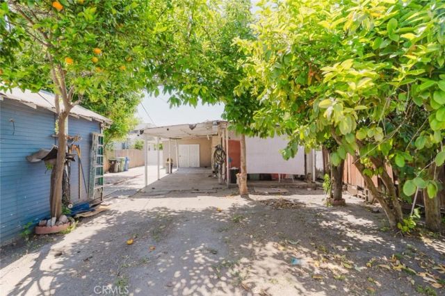3650 7th Avenue, Los Angeles, CA 90018