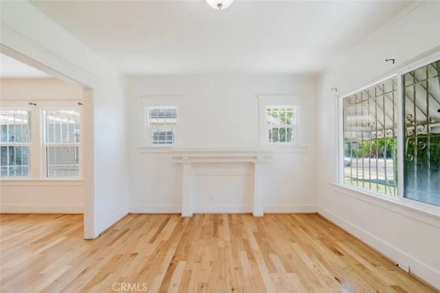 3650 7th Avenue, Los Angeles, CA 90018