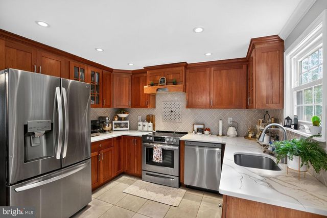 8460 RIPPLED CREEK CT, Springfield, VA 22153