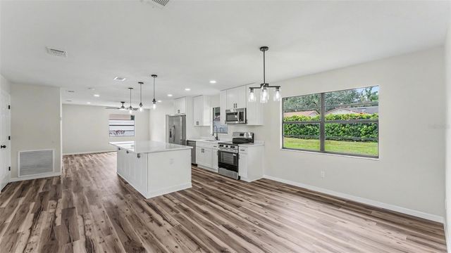 1311 NORTHGLEN LANE, Lakeland, FL 33813