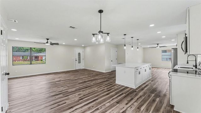 1311 NORTHGLEN LANE, Lakeland, FL 33813