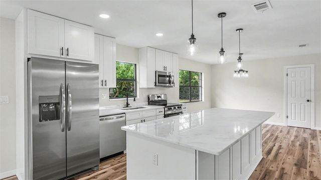 1311 NORTHGLEN LANE, Lakeland, FL 33813