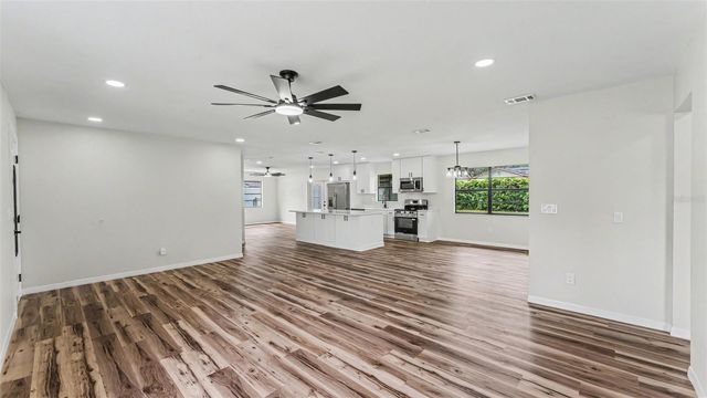 1311 NORTHGLEN LANE, Lakeland, FL 33813
