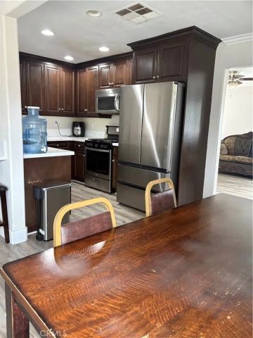 501 W Latham, Hemet, CA 92543