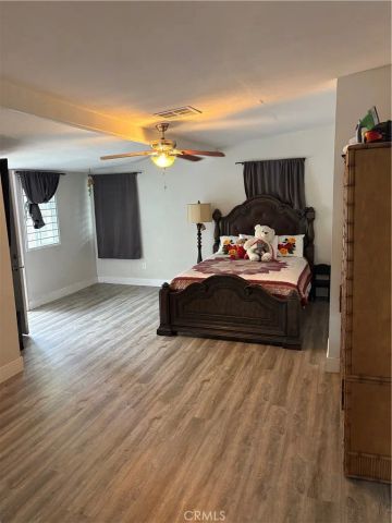 501 W Latham, Hemet, CA 92543