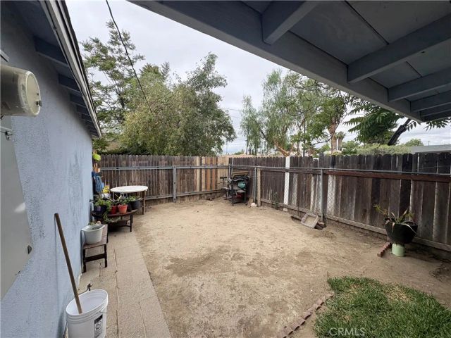 501 W Latham, Hemet, CA 92543