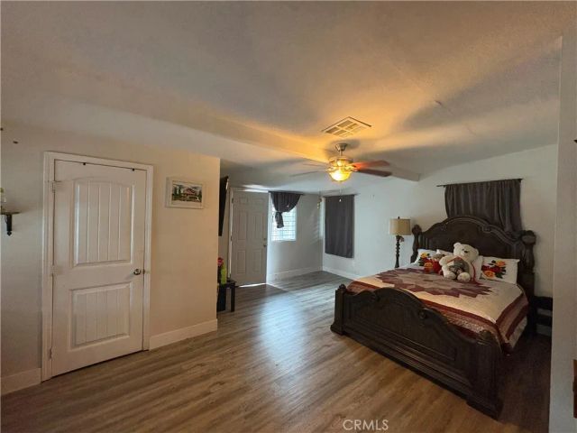 501 W Latham, Hemet, CA 92543