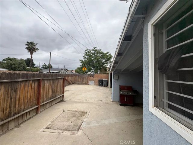 501 W Latham, Hemet, CA 92543